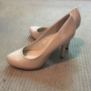Nude Size 8 Pumps
